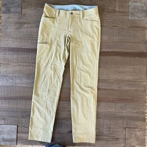 Eastern Mountain Sports Woman’s Hiking Pants Nylon/Spandex Size 6